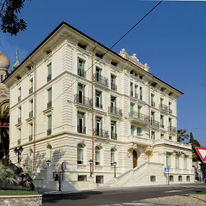 De Paris Hotel